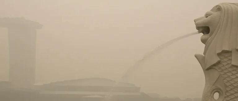 Toxic Haze from Indonesian Wildfires Obscures Singapore’s Landmarks